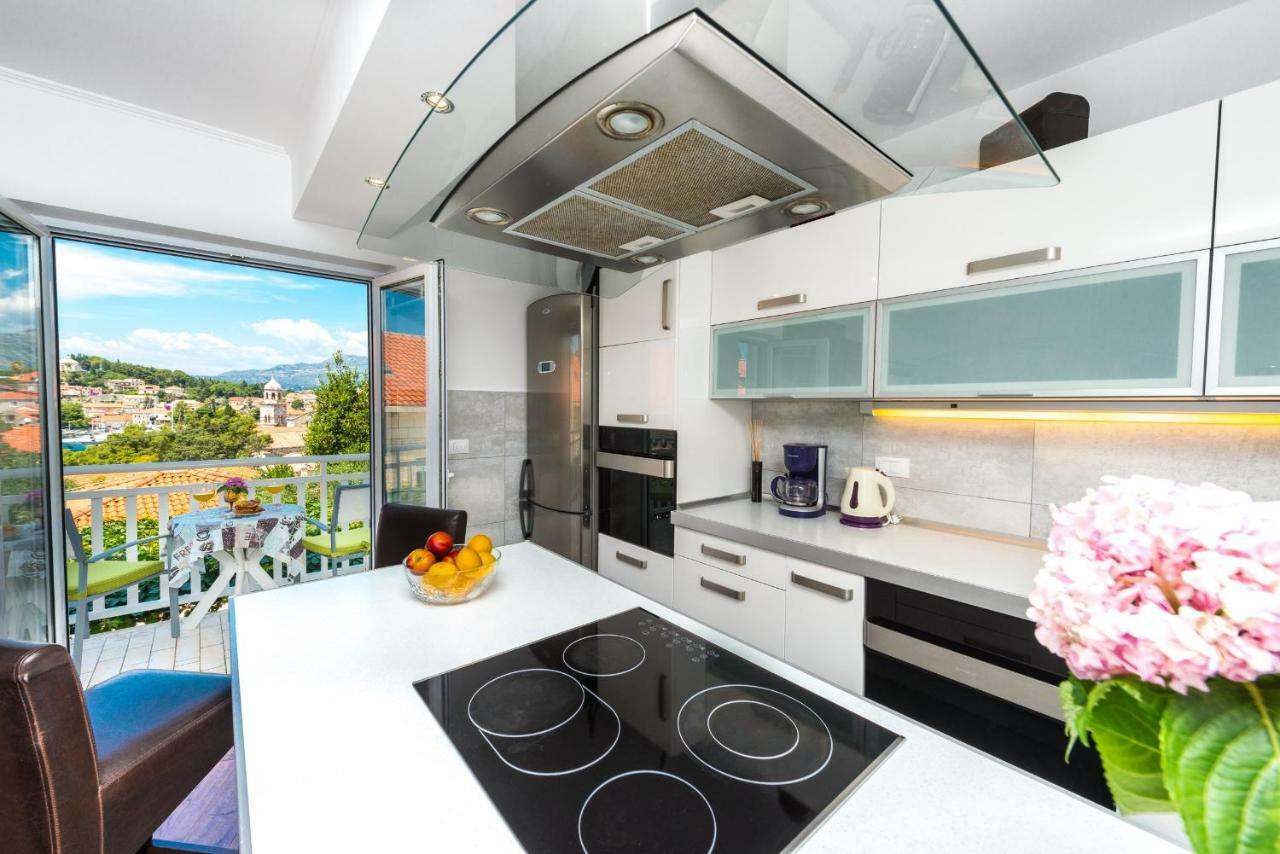 Luxury Apartment Antonija-Old Town 챠브타트 외부 사진